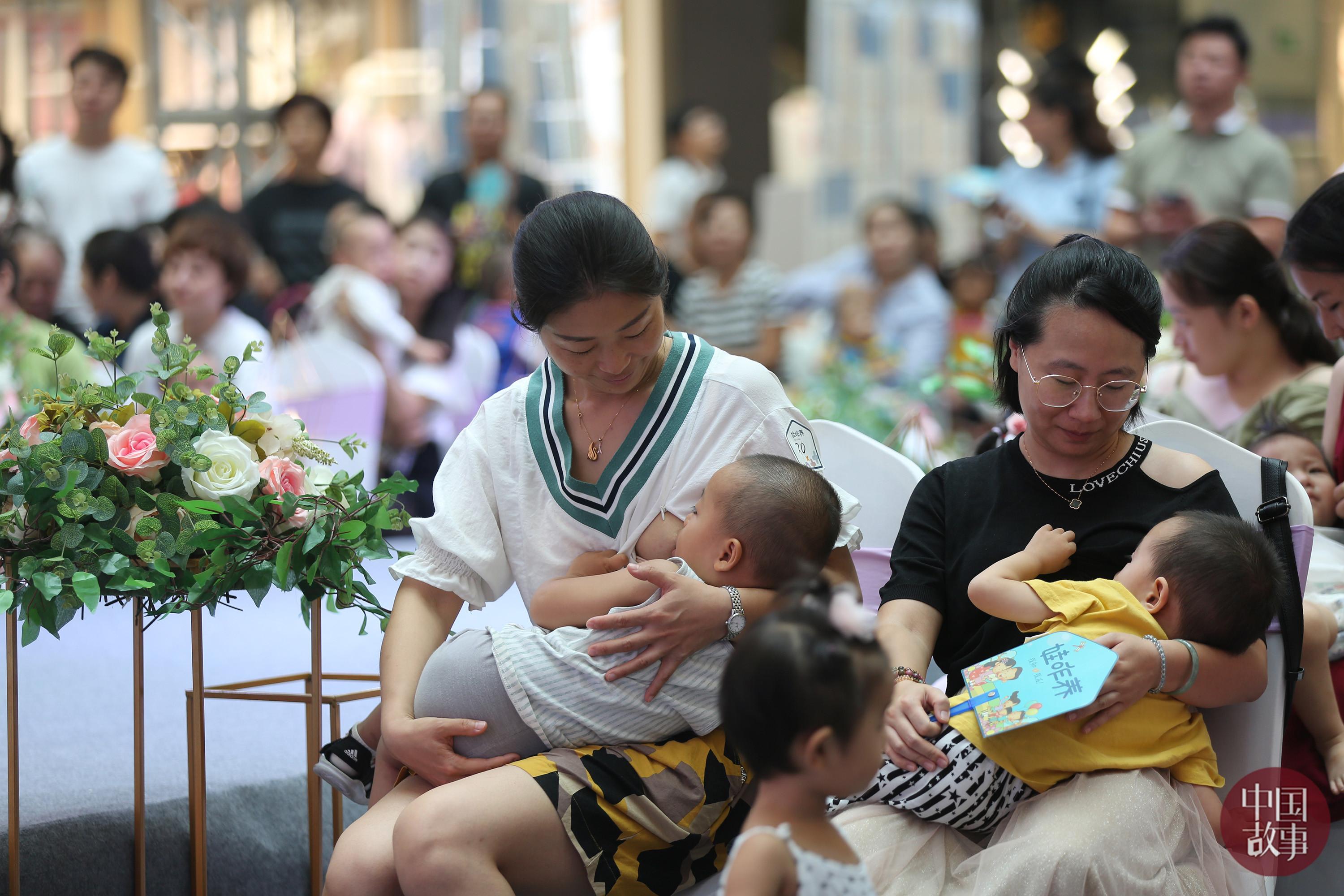 最新妈妈网哺乳照，母爱与亲密瞬间的完美展现