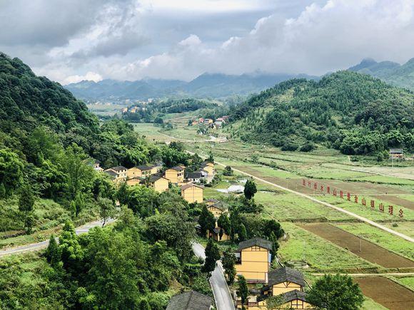 邻渝城际铁路进展顺利，助推区域经济发展新动态